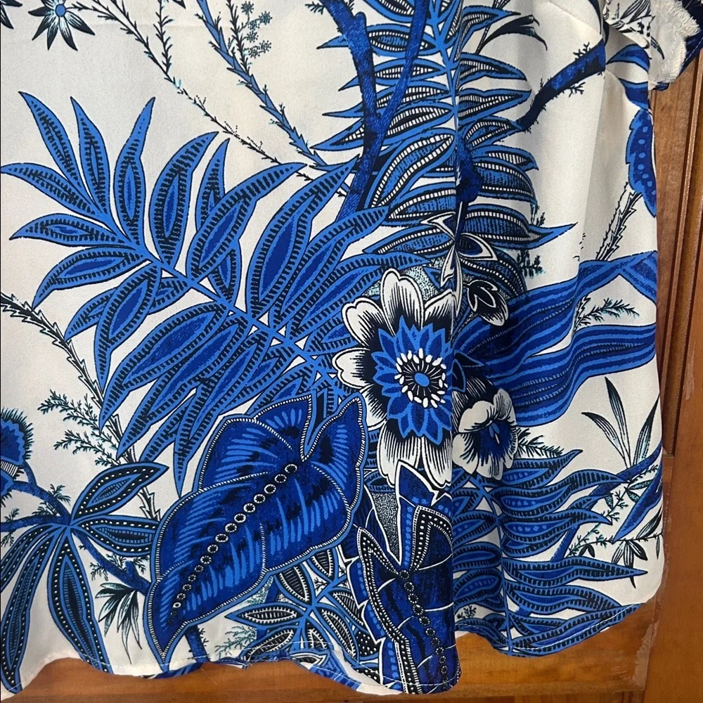 Premise Women’s Plus Floral Tropic Blouse - Picture 3 of 9